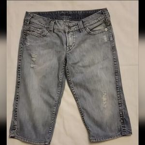 Silver Jean Women's Shorts Size 26 (2/4) Distressed Bermuda